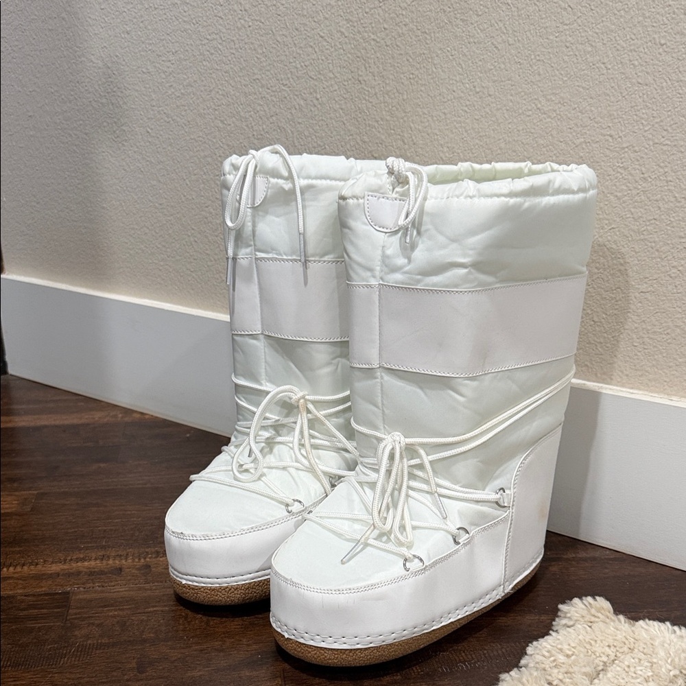 Snow Boots